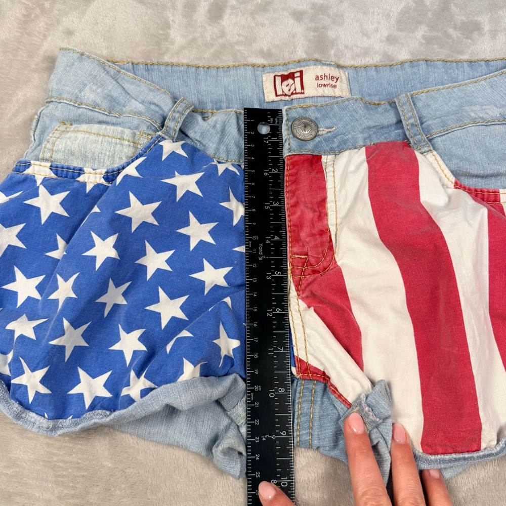 Y2K L.e.i Ashley Low Rise Betty American Flag Denim Shorts – Size 9 - Picture 7 of 8